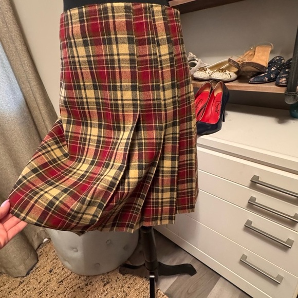 Plaid Women's Skirt - Picture 4 of 6